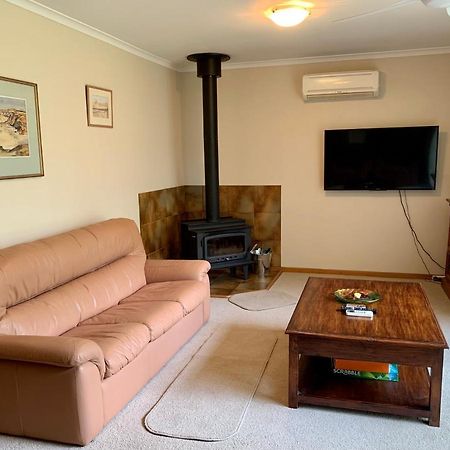 Leeward 'Tranquil Beachfront' Kingscote Exteriör bild